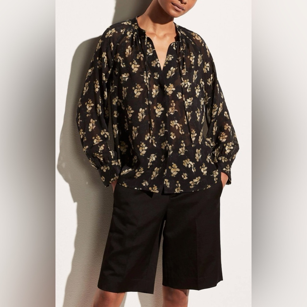 100% silk Vince dandelion poet popover Floral Black Blouse